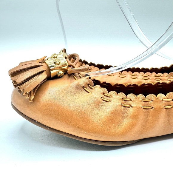 TORY BURCH TAN FLAT BALLERINE NUDE LOAFER WITH TASSEL  DESIGN GOLD HARDWARE 6.5 - Picture 10 of 14